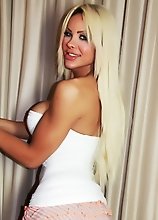 This Tranny has EVERYTHING BIG Cock Tits and Ass