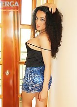 What a BIG SURPRISE she shows in her Upskirt